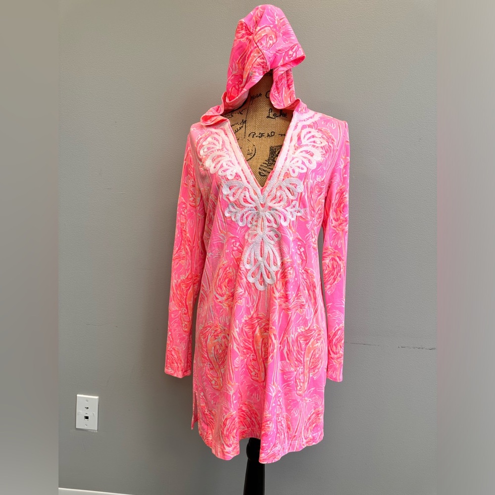 Lilly Pulitzer Tiki Pink Tappin It Back Shel Flamingo Swim Cover-Up